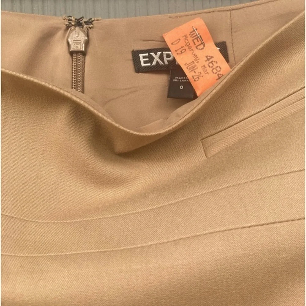 Express tan 2 pocket pencil skirt - Picture 11 of 16